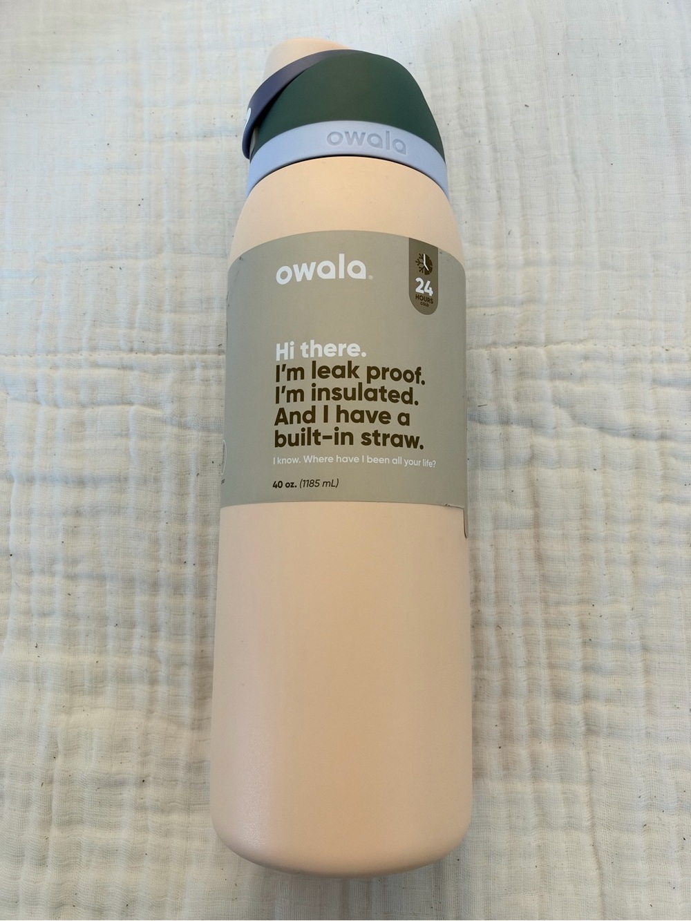 NWT Owala 40 oz. FreeSip Stainless Steel Water Bottle